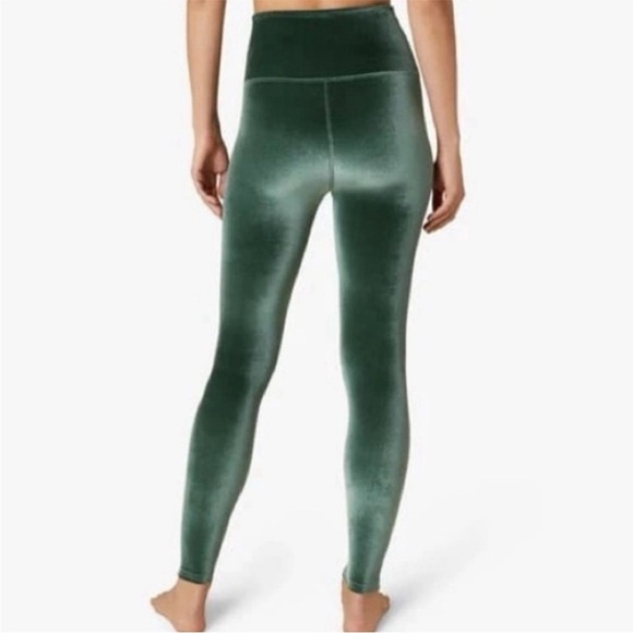 Beyond Yoga Velvet Motion High Waisted Midi Legging Green - Picture 2 of 11